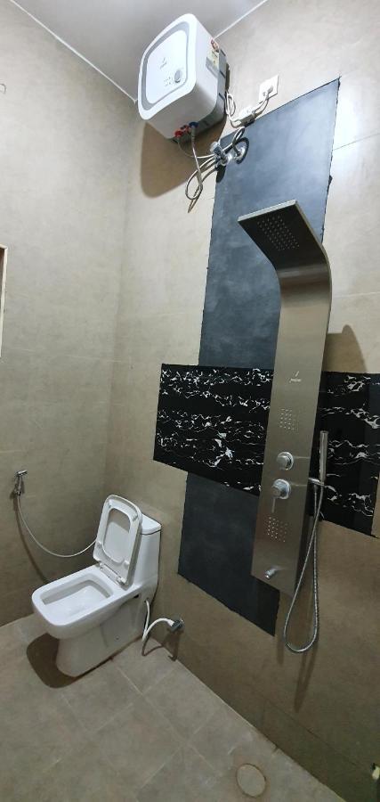 Shree Suites Kuttālam Exterior foto