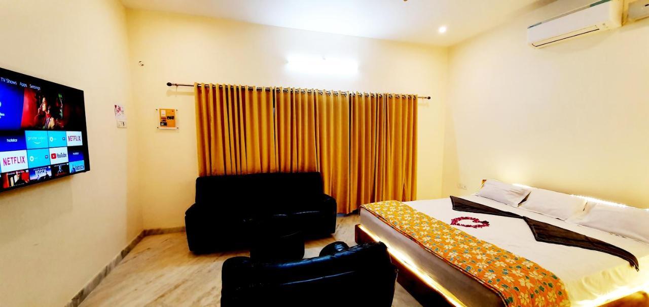Shree Suites Kuttālam Exterior foto